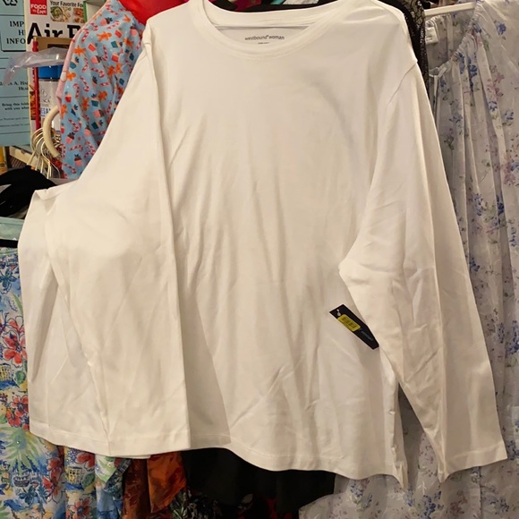 NWT  3X  White Long Sleeve Sporty Blouse $20 - Picture 1 of 3